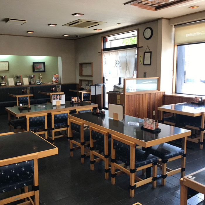 花山うどん本店お食事処 リニューアル前3