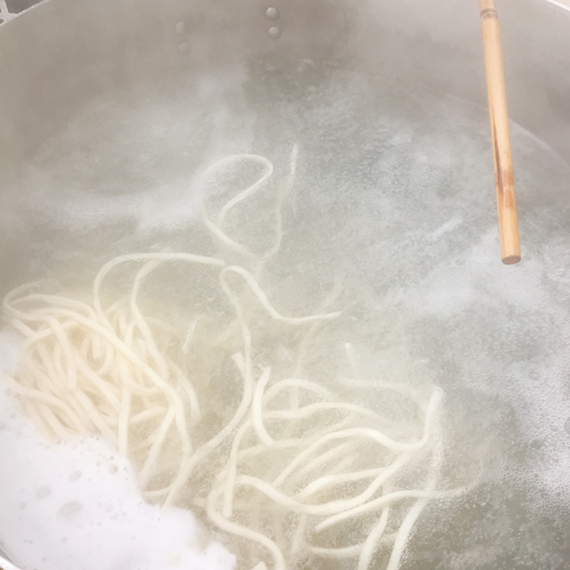 めん茹で_うどん